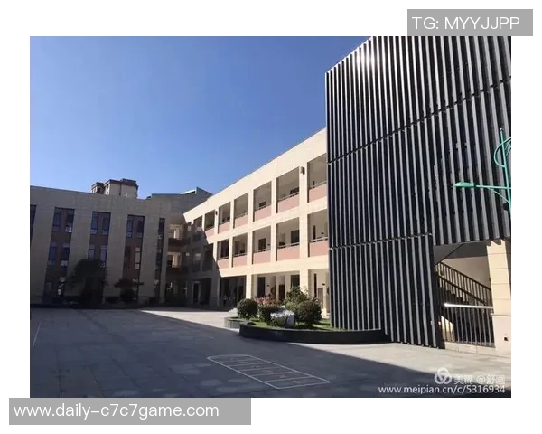 拼豆足球图案的创意设计与制作技巧分享让你轻松打造个性化足球艺术作品